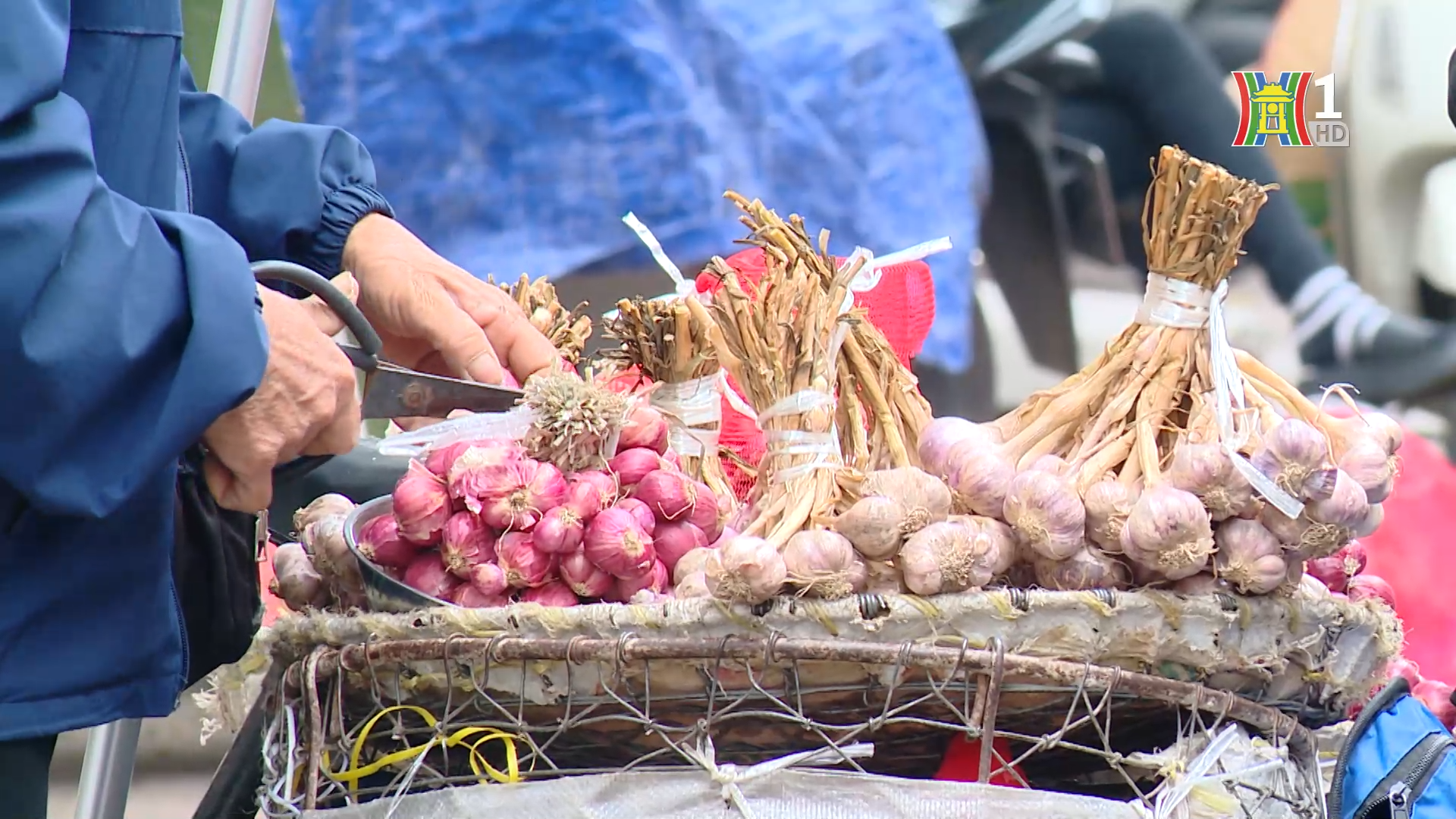 Hà Nội sắp xếp lại chợ cóc | Vấn đề kinh tế | 27/01/2026